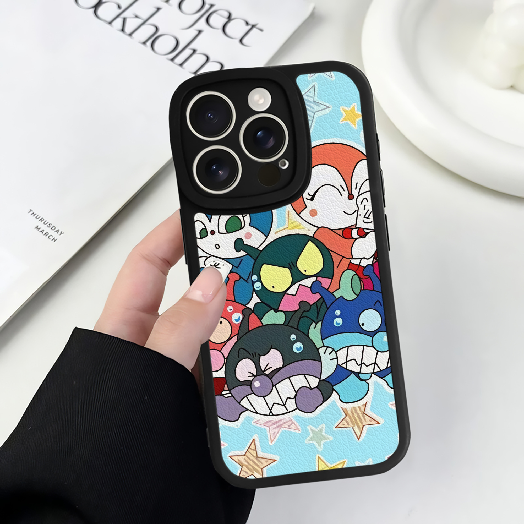 （画像用） アンパンマン Anpanman 【iPhone 16シリーズ対応】シリコンスマホケース（レザー調） 材質：シリコン